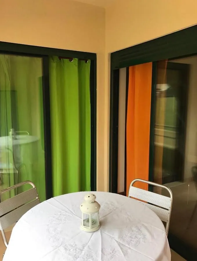 Cosy Apartment In Salgados Walking Distance To The Beach Guia